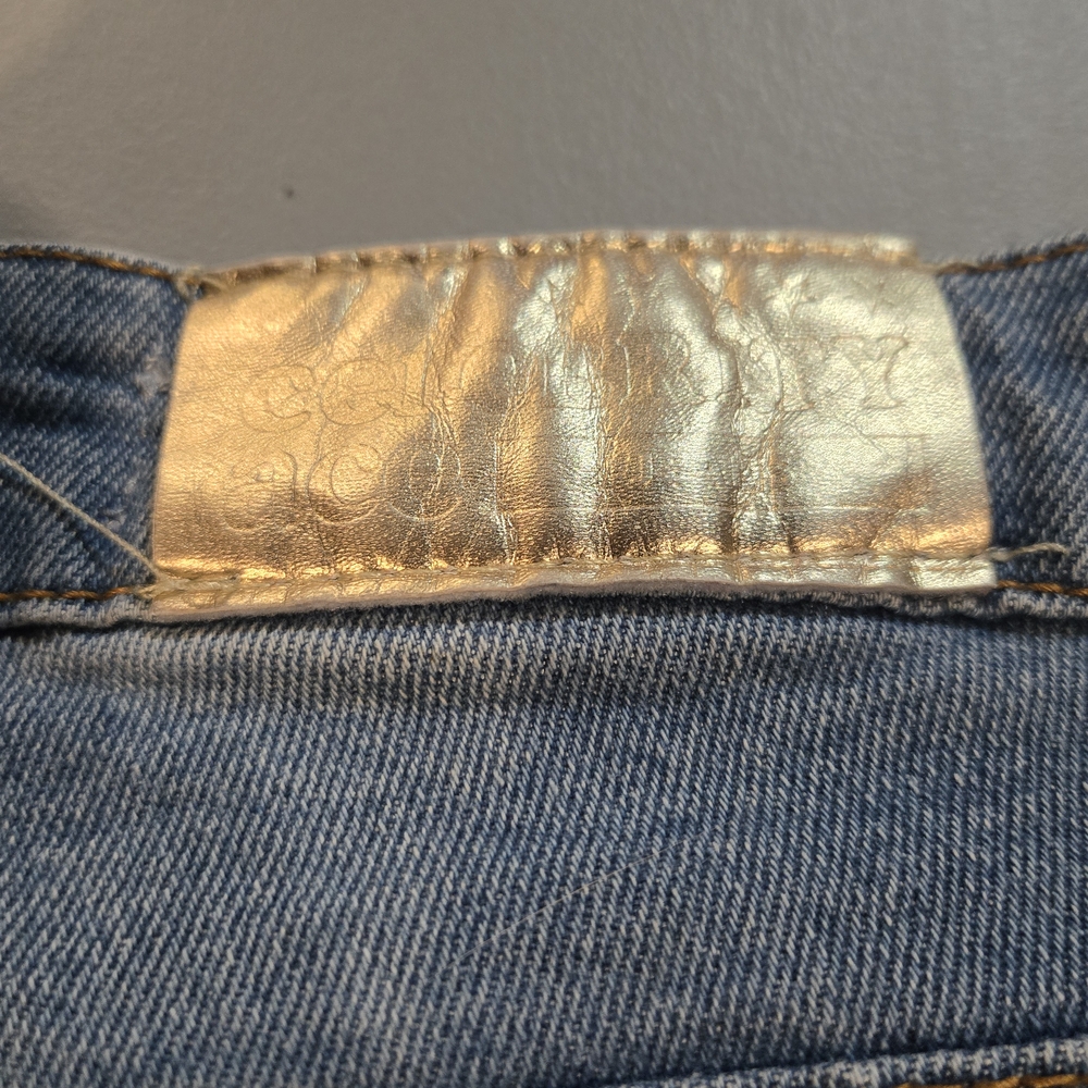 Classic Blue Distressed Straight Leg Jeans (7c7) - Picture 11 of 11